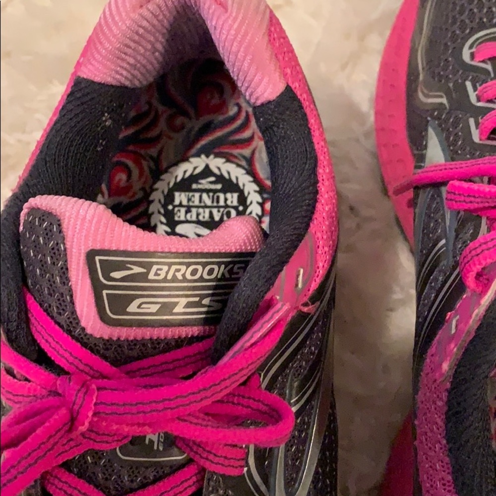 Brooks GTS - Picture 4 of 7